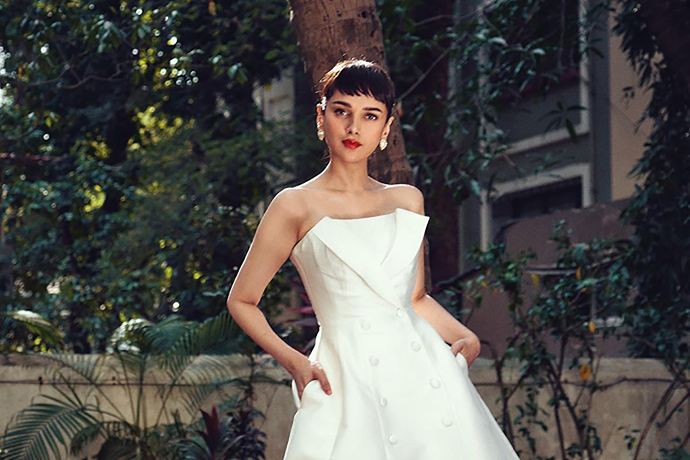 Aditi Rao Hydari Emulates Audrey Hepburn�s Timeless Charm in Recent Photos