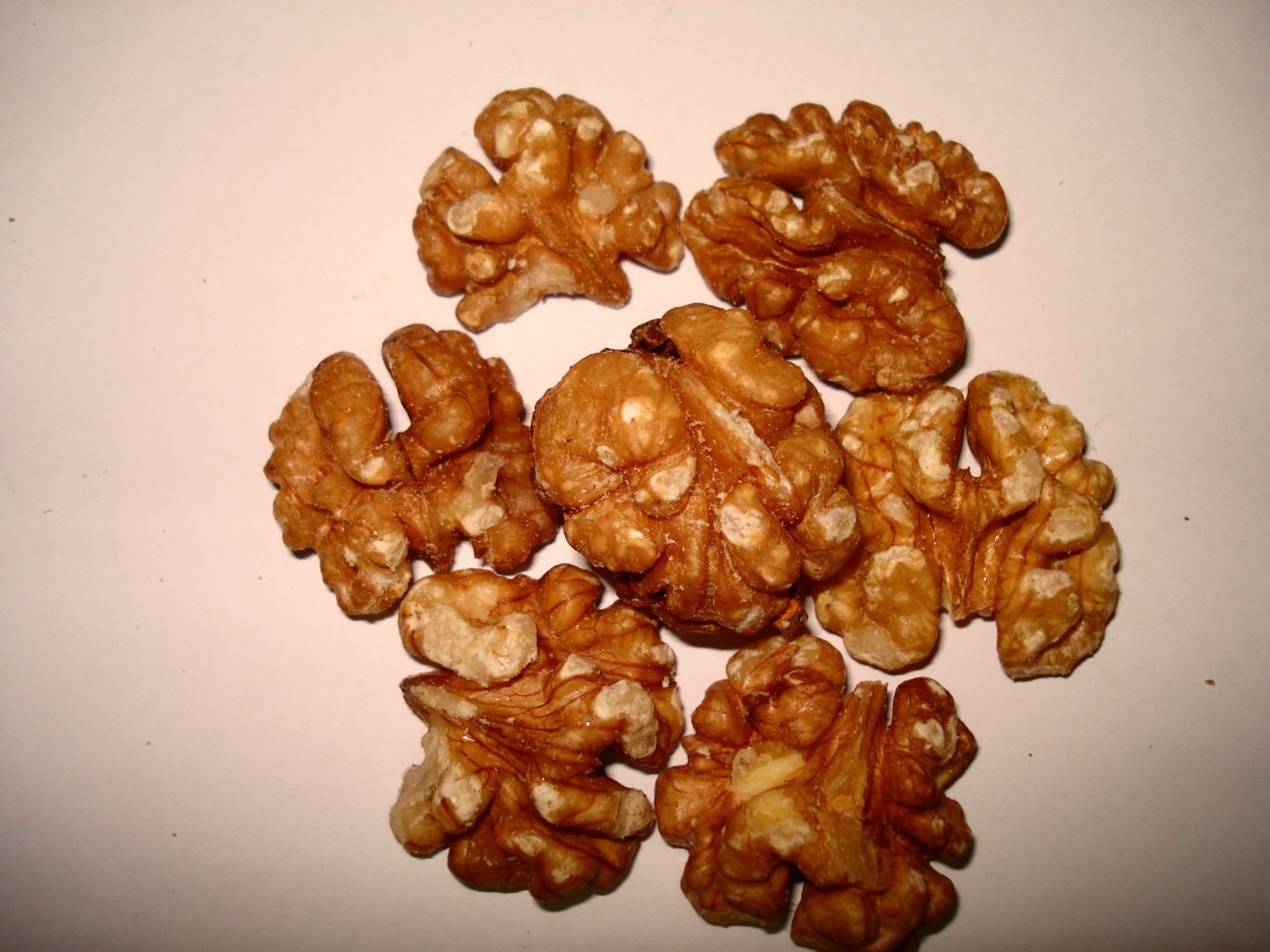 Here’s Why Your Body Deserves a Handful of Walnuts Everyday