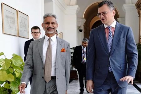 Jaishankar discusses Russia conflict with Ukrainian FM Jaishankar discusses Russia conflict with Ukrainian FM