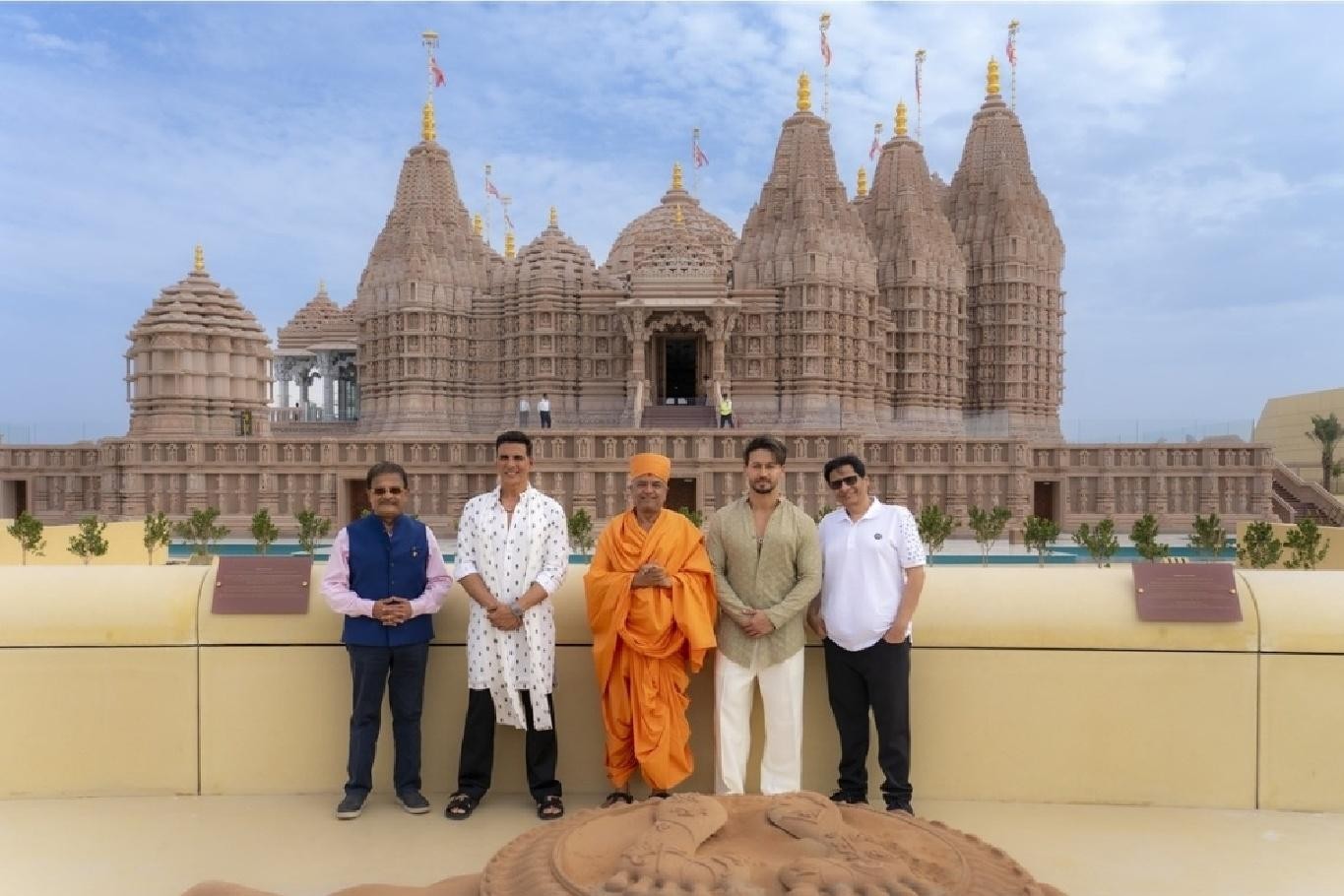 Bollywood stars visit BAPS Hindu Mandir, Abu Dhabi