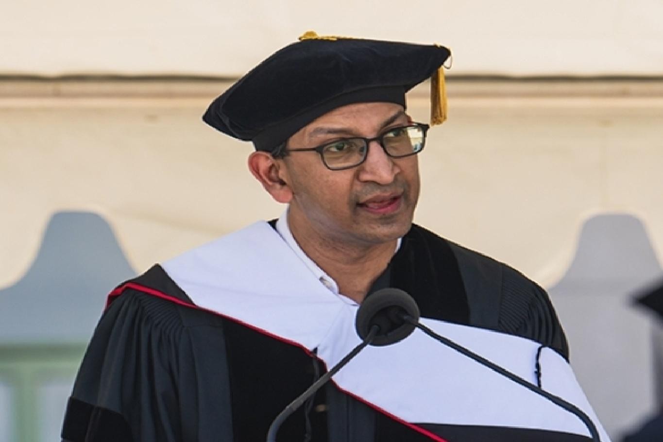 Raj Chetty receives honorary doctorate from Wesleyan University