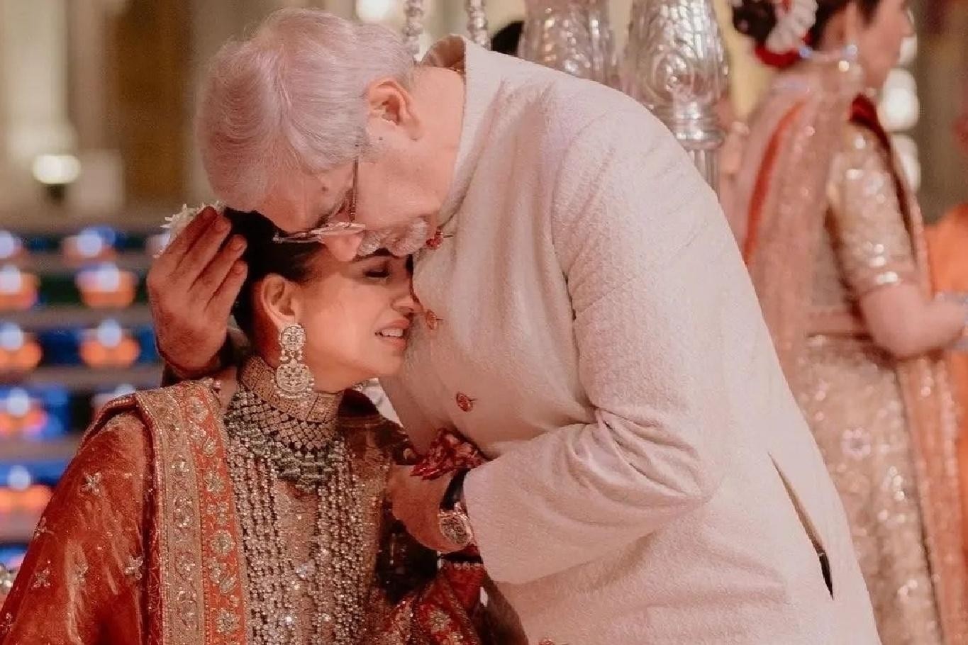 Radhika Merchant’s Emotional Vidai: A Grand Welcome into the Ambani Dynasty