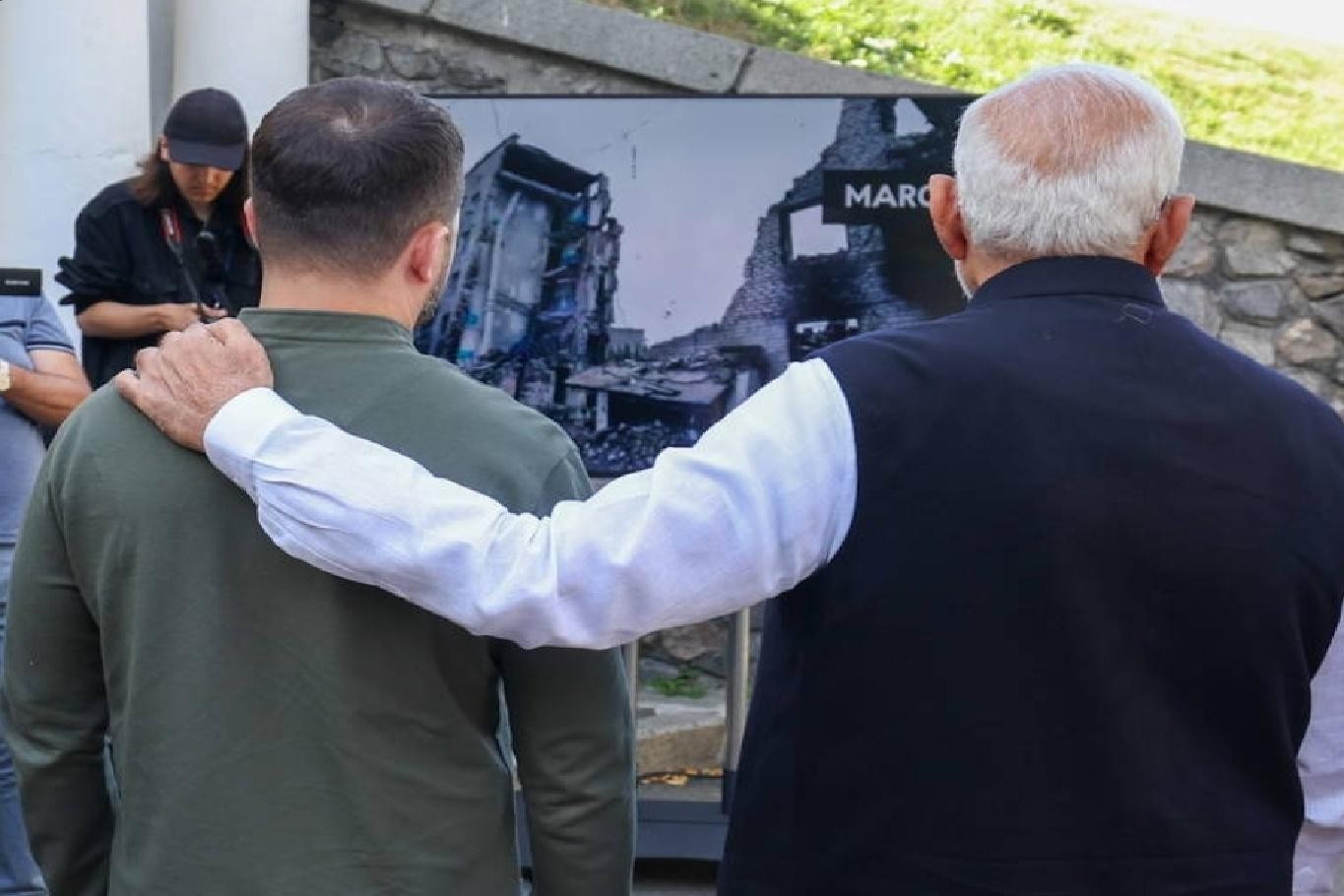 Modi Hugs Emotional Zelenskyy in Kyiv, Hand on His Shoulder