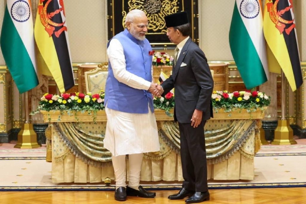 PM Modi, Brunei Sultan discuss boosting bilateral ties PM modi