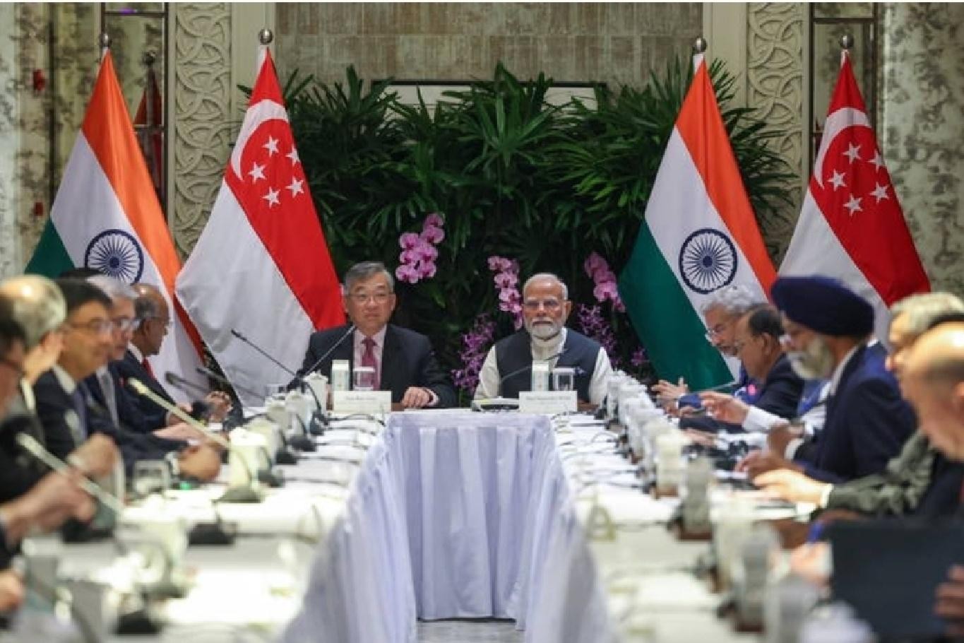 PM Modi lauds India-Singapore roundtable as groundbreaking