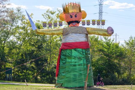 Massive crowds enjoy Dushahra Festival in Edison, hosted by IAF.