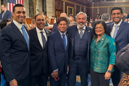 Six Indian-Americans Sworn in as US House Members, Form ‘Samosa Caucus’
