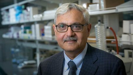 Ashutosh Chilkoti Wins 2025 Biomaterials Innovation Award