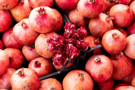 India’s First Sea Shipment of Pomegranates to Australia