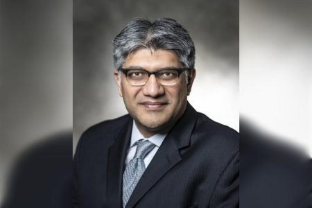 Jigar H. Shah Wins 2025 Alumni Award for Service