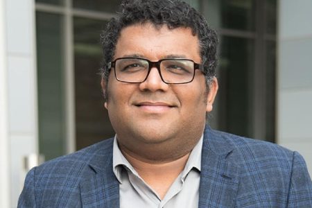 UW-Madison’s Vatsan Raman Wins Prestigious Vilas Award