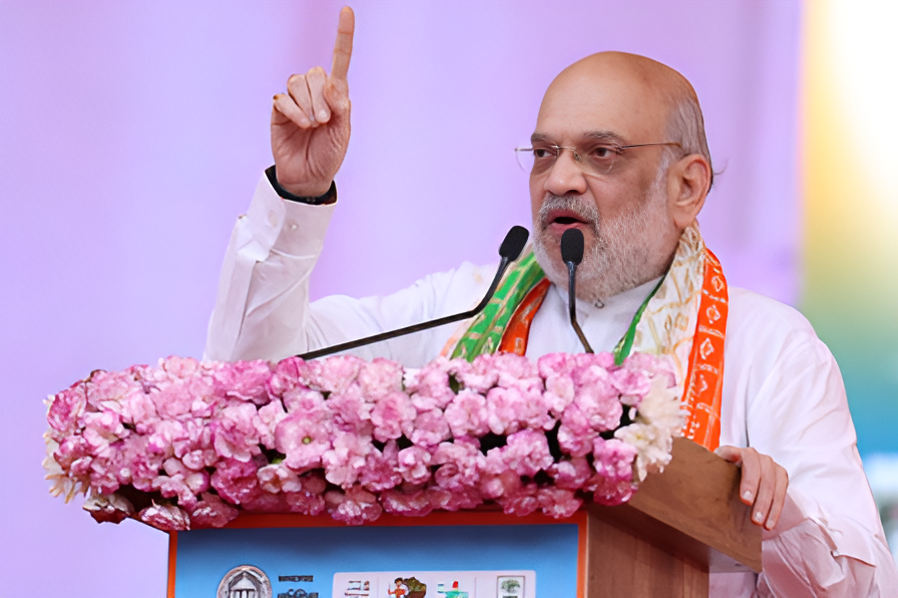 Amit Shah Hails Forces Killing 27 Maoists in Chhattisgarh Amit Shah Hails Forces for Killing 27 Maoists in Chhattisgarh
