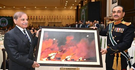 Pakistan’s Fake Drill Photo Sparks Roasts for Leaders