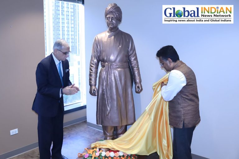 Ambassador Kwatra Unveils Vivekananda Statue in Chicago Ambassador Kwatra Unveils Vivekananda Statue in Chicago