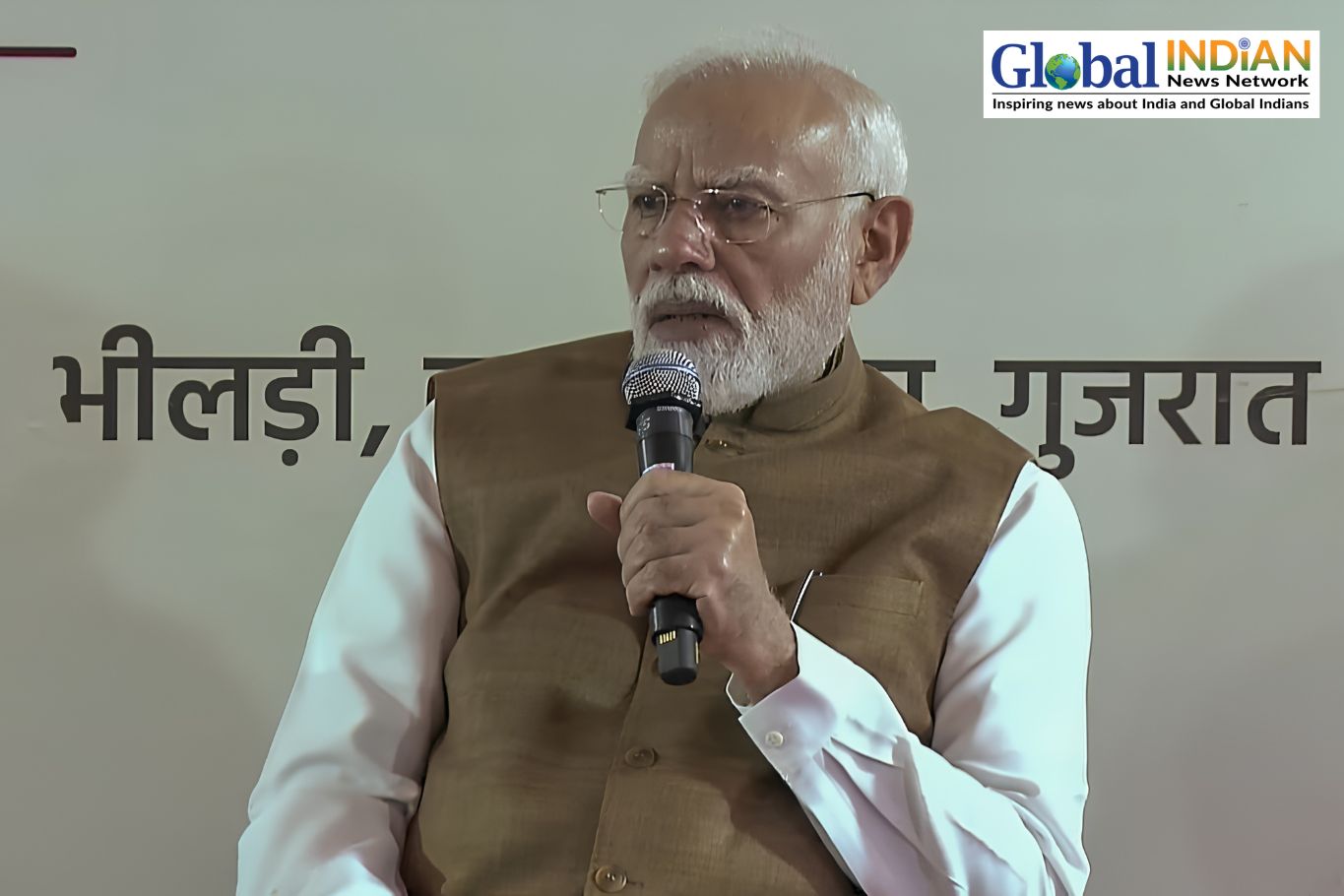 PM Modi Opens ₹325-Crore Cattle Breeding Centre in Gujarat